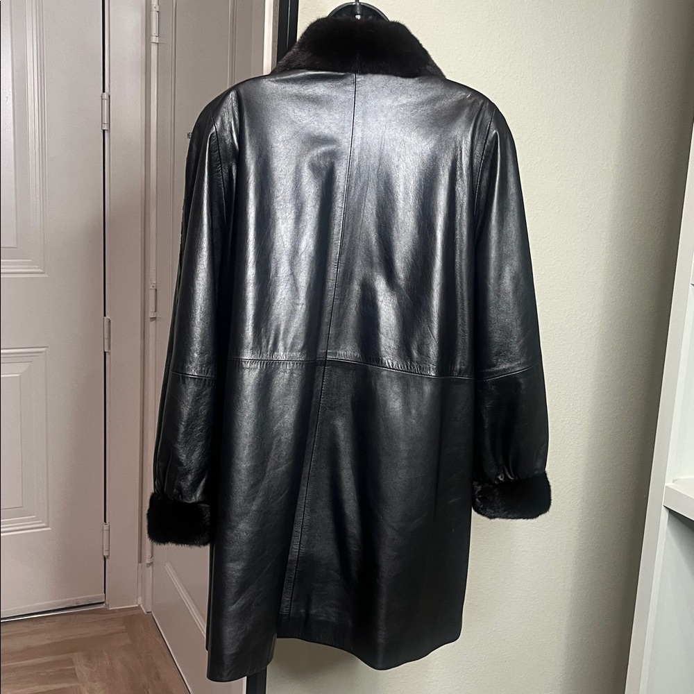 Black Lamb Leather Coat. Preloved - Picture 4 of 7